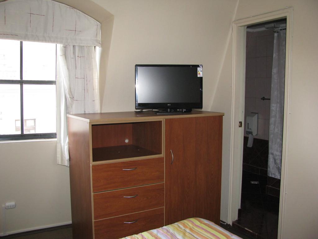 Hotel Baleares Santiago du Chili Extérieur photo
